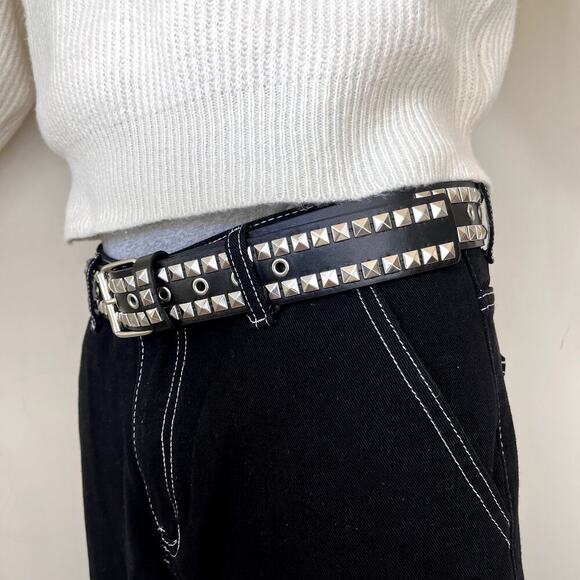 y2k 2000s classic pyramid studded black and silver goth emo belt - Picture 3 of 6